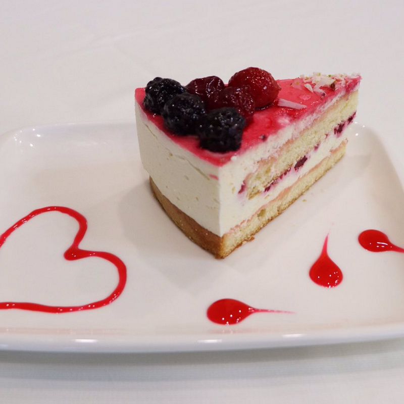 ORMAN MEYVELİ CHEESCAKE